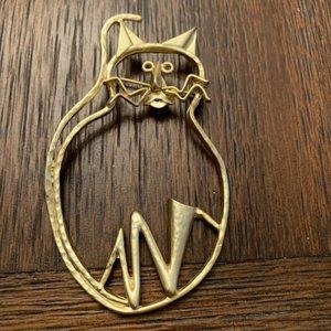 LG Modernistic Minimalist VTG Cat Pin 80’s-90's